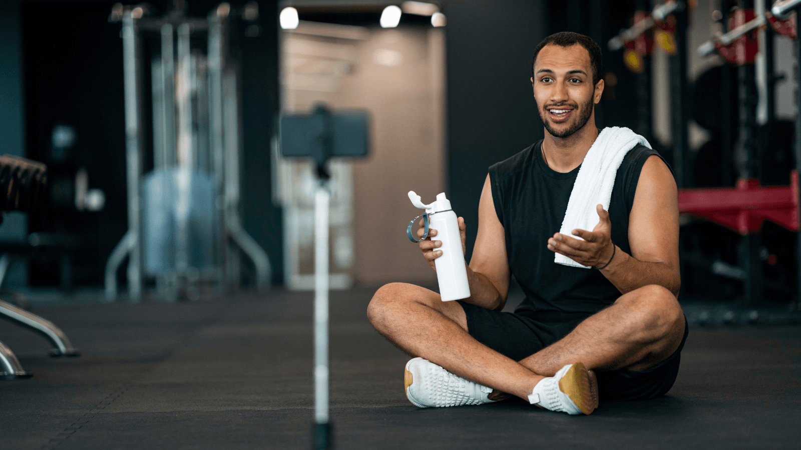 Người dùng tạo nội dung fitness trên điện thoại